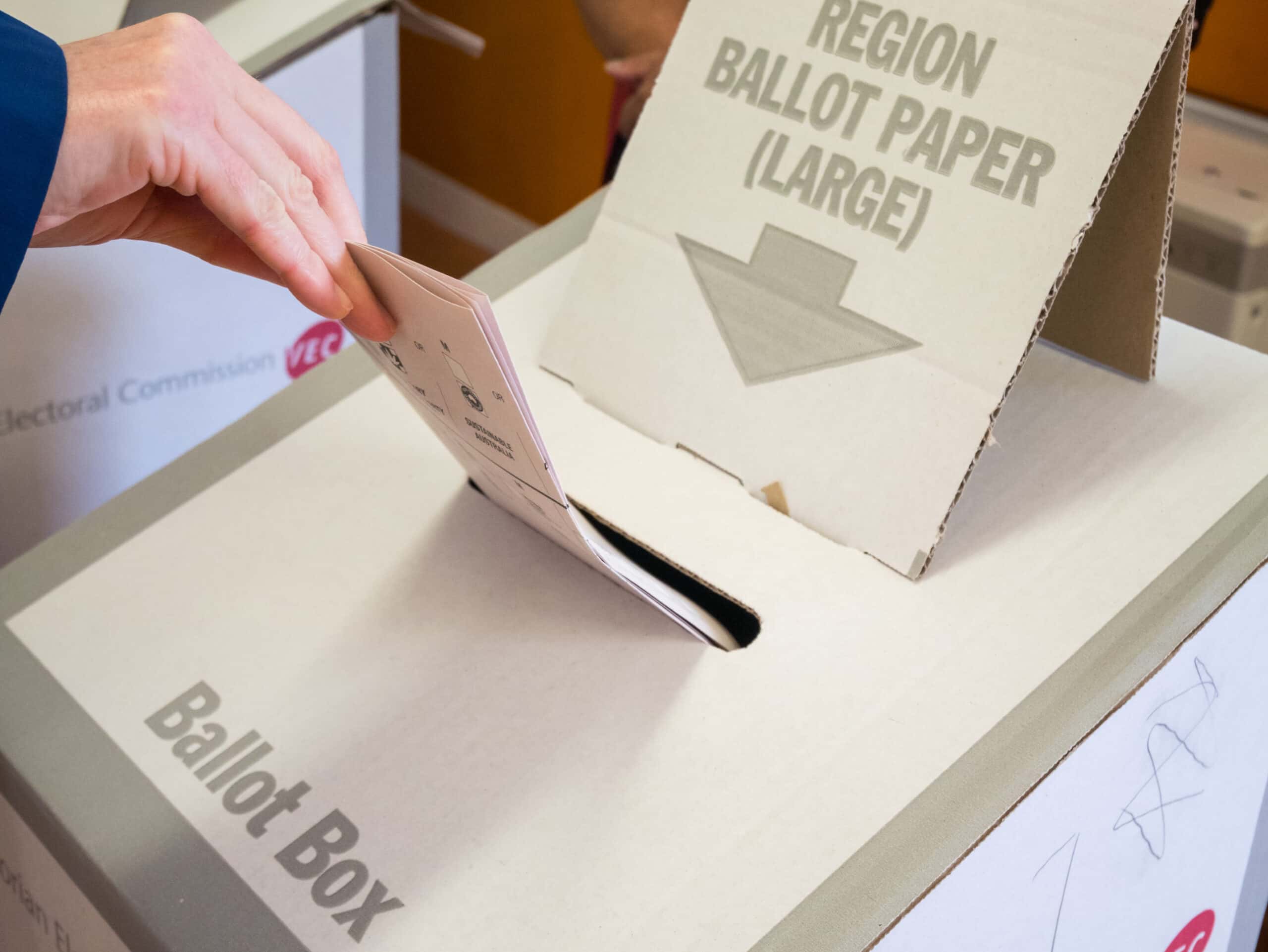 Is the duopoly no longer too big to fail?